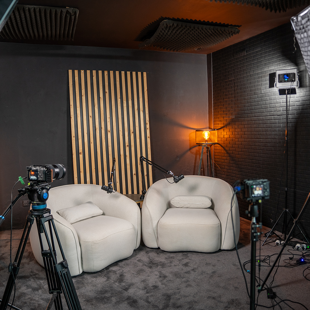 CYP white carousel studios 6